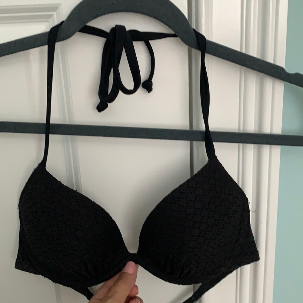 Black bikini top